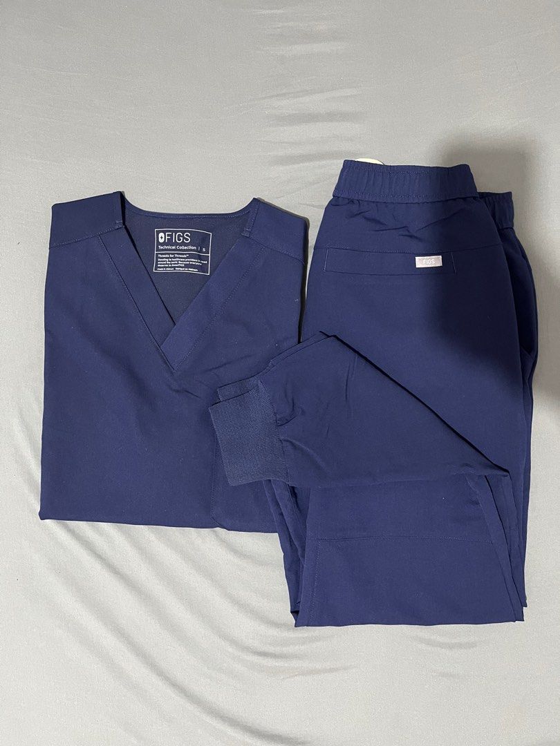 FIGS - Scrubs Top & Scrub Jogger Pants / Small (Category: Sets & Coordinates) located in Guagua. Submitted by ms.declutters_ (Listing ID 1344616979, Image 1). Description: rfs: wrong size, fitted only once > Men’s Navy Leon - Three Pocket Scrub Top - Small - 2.1k > Men’s Navy Tansen - Short Jogger Scrub Pants - Small - 2.3k (5k both, taxes & duties included).