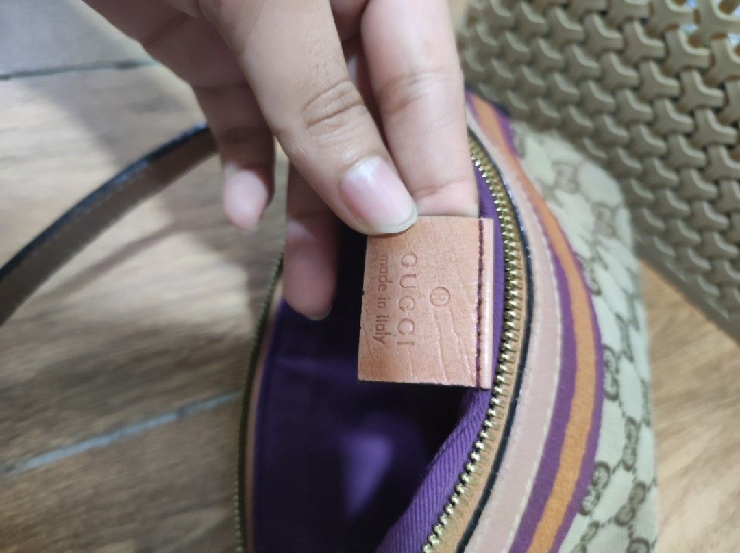 Gucci kili bag (Category: Luxury Bags & Wallets) located in Dasmarinas. Submitted by angelrtan (Listing ID 1344723461, Image 3). Description: authentic vintage GG bag rfs. can't bring all my bags overseas.