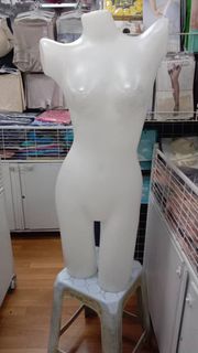 (Category: ) located in . Submitted by pretties2 (Listing ID 1344728202, Image 1). Description: .