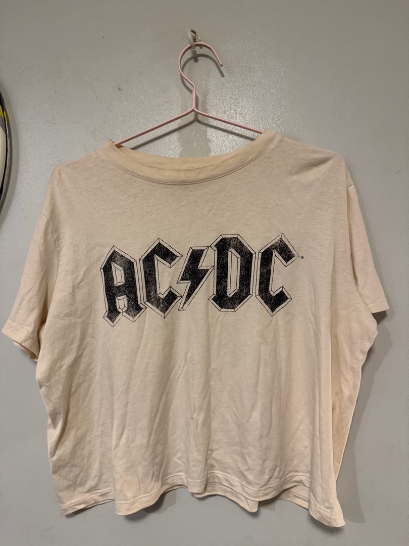 H&M x AC DC Crop Top 21 x 21 (Large), Men's Fashion, Tops & Sets ...