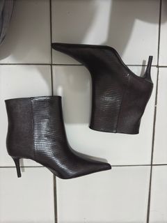 (Kategori: ) berada di . Dikirim oleh barbiepro (ID iklan 1344742481, Gambar 1). Deskripsi: .