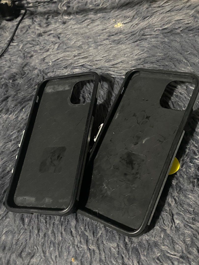 iPhone 11 Pro Max Case (Category: iPhone 11 Series) located in Bacoor. Submitted by sharkk_finds (Listing ID 1344751033, Image 2). Description: bought for 500 each. 300 for 2 na. signs of usage lng but still matibay and makapal ung case. Inspired by emily in paris Good for couples.