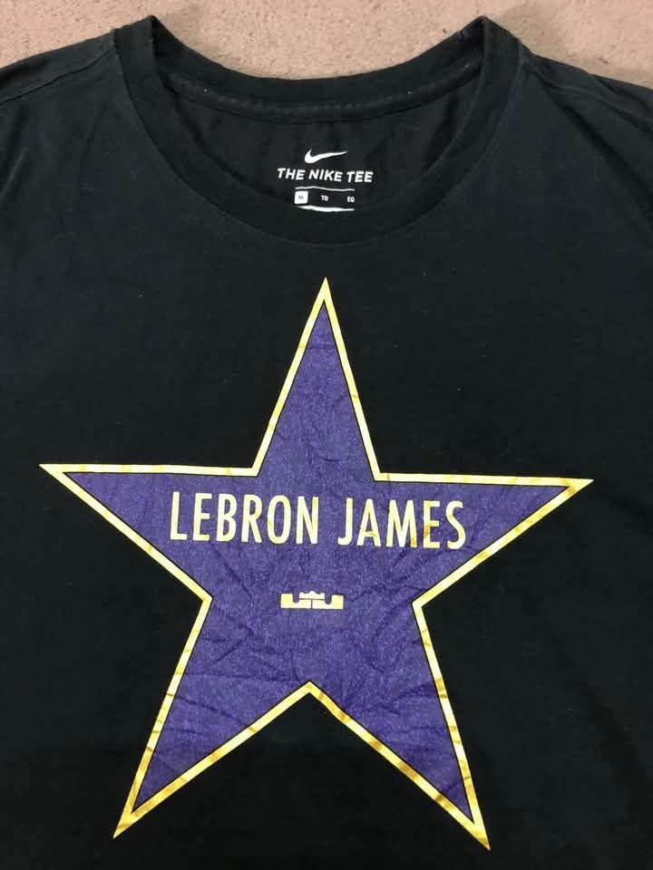Lebron James Nike DriFit tshirt Rare Tee (Category: Tshirts & Polo Shirts ) located in Caloocan City. Submitted by cloudlunit35938 (Listing ID 1344701848, Image 3). Description: NIKE x LEBRON JAMES LEGIT LARGE 22x28dimension VERYGOOD CONDITION.
