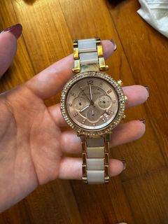 (Category: ) located in . Submitted by chocolatex0 (Listing ID 1344693013, Image 1). Description: .