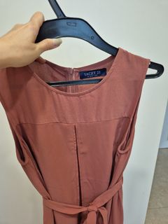(Category: ) located in . Submitted by parisfashionchic (Listing ID 1344674747, Image 1). Description: .