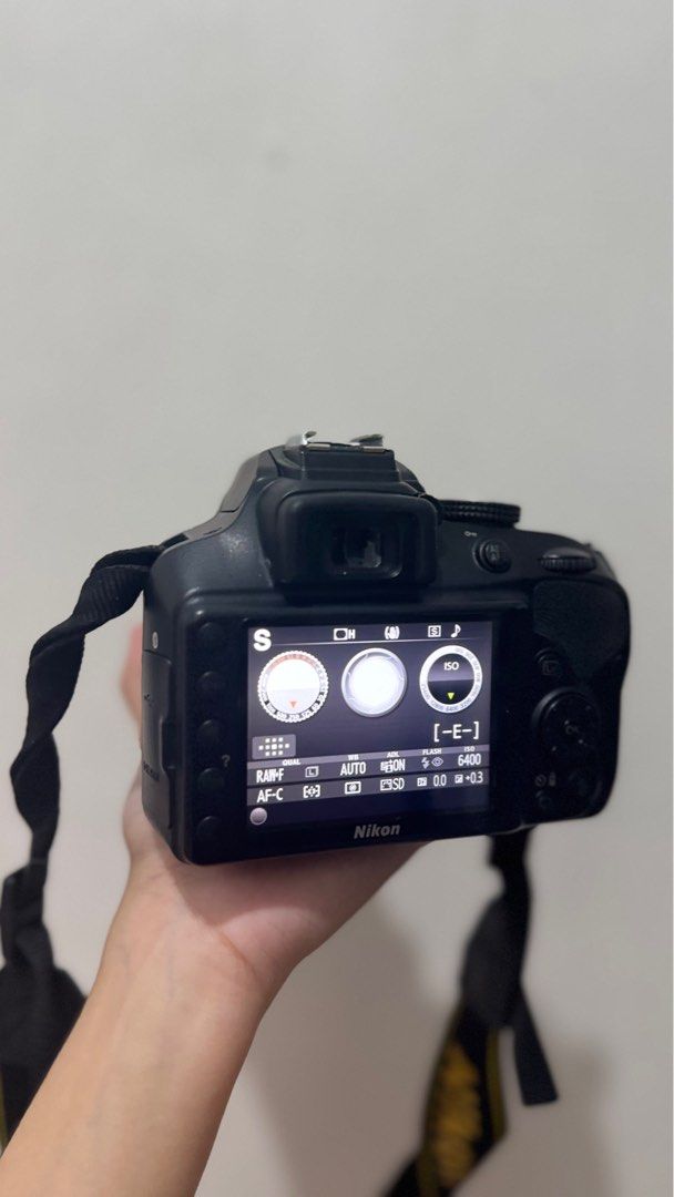 RUSH 2 Lenses + Pre-loved Nikon D3400 DSLR (Category: Cameras) located in Mandaluyong City. Submitted by ciaolongbao (Listing ID 1344690685, Image 3). Description: RUSH NIKON D3400 RARELY USED SLIGHTLY NEGOTIABLE - Can be sold without the 35mm lens, pm me your offer - With original box and papers - 18-55mm kit lens - 35mm 1.8g prime lens (worth 7k) - original charger - original battery - original nikon bag (flawed, need itahi) - PM FOR SAMPLE SHO