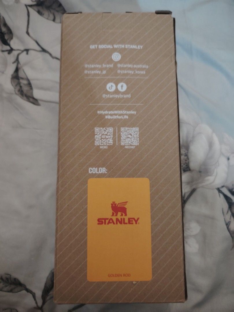 Stanley Golden Rod Brand New 30oz Tumbler (Category: Announcements) located in Singapore. Submitted by ac813320533 (Listing ID 1344713274, Image 2). Description: Brand New. selling cos fren bought one..