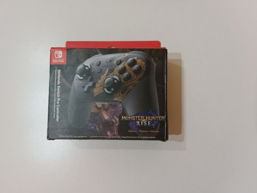 Switch Pro Controller OEM (Category: Controllers) located in Kuala Lumpur. Submitted by qtimes (Listing ID 1344615624, Image 1). Description: OEM Like and function same as orginal.
