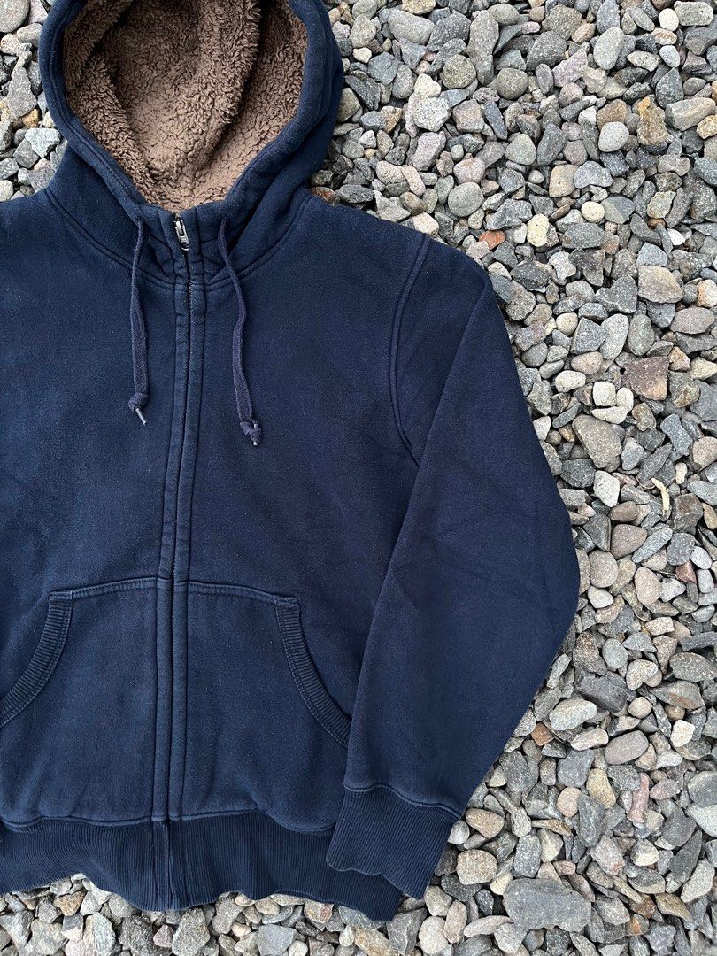 Uniqlo Navy Blue Jacket (Category: Coats, Jackets and Outerwear) located in Bacolod City. Submitted by danielle5_ (Listing ID 1344657476, Image 3). Description: Uniqlo Navy Blue Jacket Medium Dimes: 20.5W, 26L Flaws: NONE M: 550 Swipe for more details!.