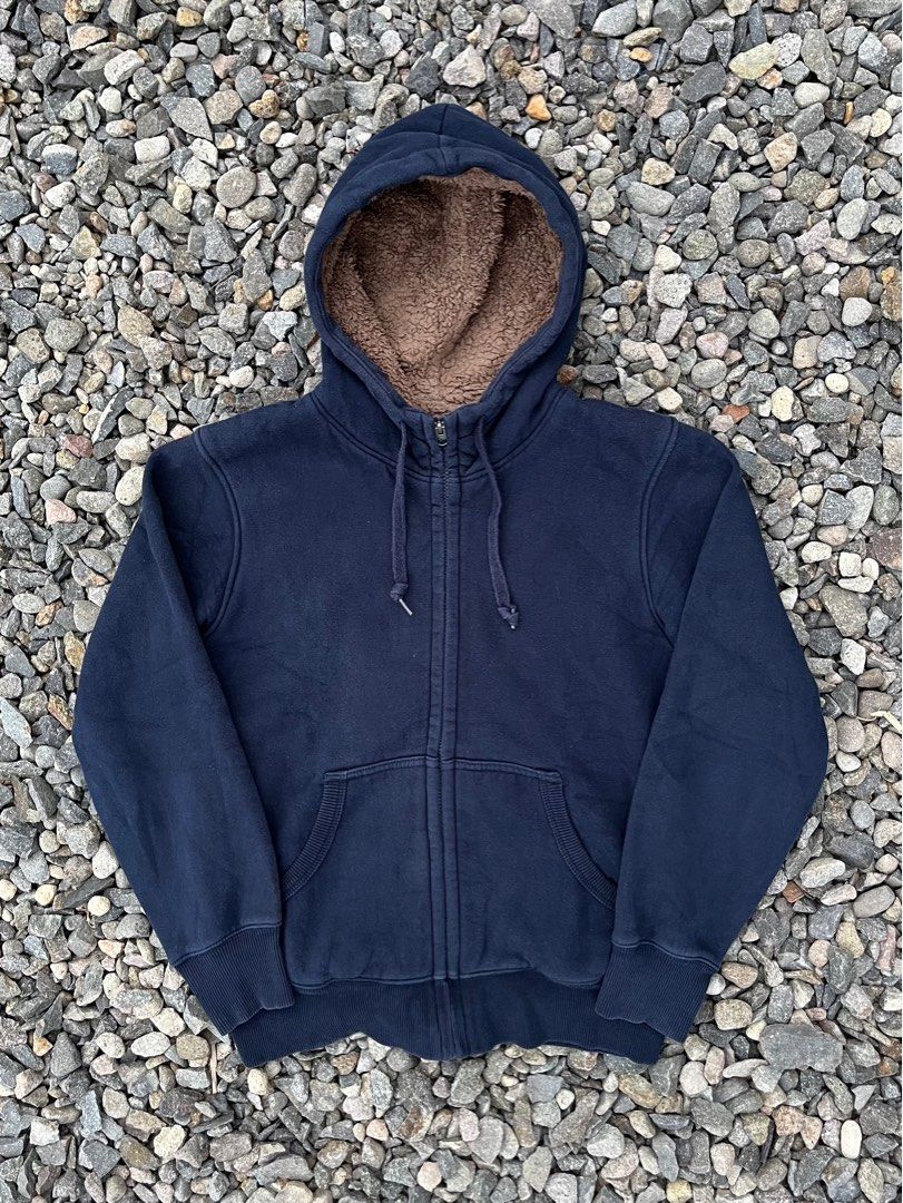 Uniqlo Navy Blue Jacket (Category: Coats, Jackets and Outerwear) located in Bacolod City. Submitted by danielle5_ (Listing ID 1344657476, Image 1). Description: Uniqlo Navy Blue Jacket Medium Dimes: 20.5W, 26L Flaws: NONE M: 550 Swipe for more details!.