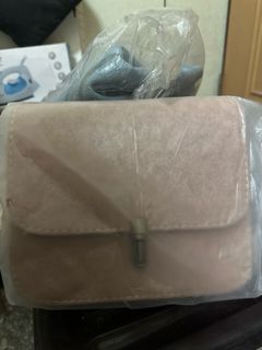 由 kopsl16 (刊登 ID 1339880767，圖片 1) 提交，位於 的 (類別：)，說明：。