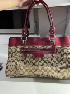 (Category: ) located in . Submitted by swiftiesince08 (Listing ID 1339901805, Image 1). Description: .