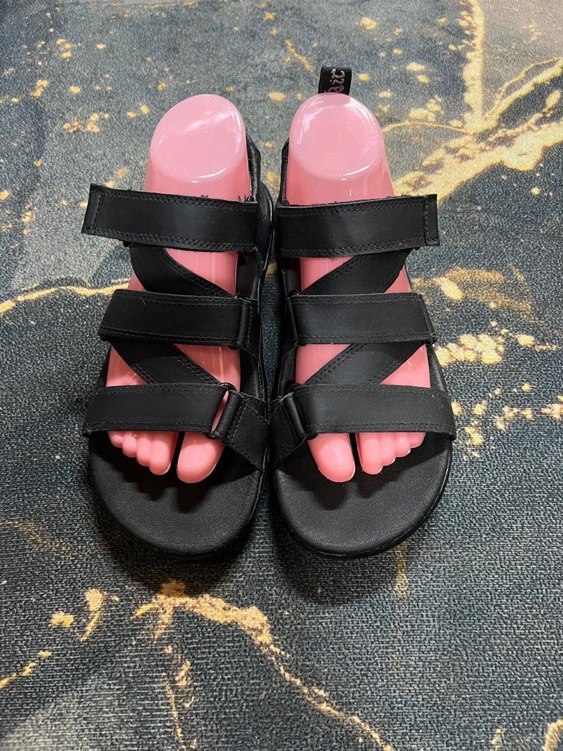 Redfin dr martens top