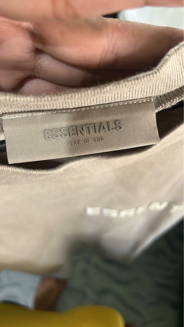 Fear Of God Essentials Smoke Tee (Category: Activewear) located in Cabiao. Submitted by chongthrifted (Listing ID 1339923055, Image 2). Description: No issue 10/10 Size Large to Xl Preloved not abused.