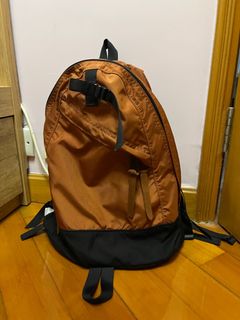 （分類：）位於 。 由 auroralai28 提交（商品編號 1339879178，圖片 1）。簡介： 。