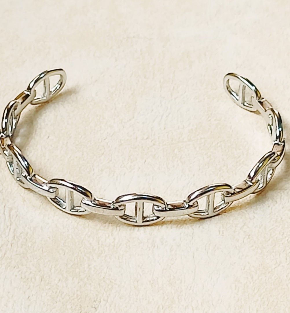 Hermes bangle from japan (Category: Luxury Accessories) located in Quezon City. Submitted by liambags (Listing ID 1339749734, Image 2). Description: Hermes bangle from japan no flaws with stamp with gift box size adjustable kindly pm me.