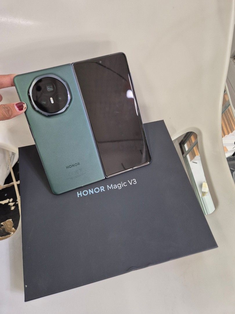 Honor Magic V3 512gb 12g ram (Category: Android Others) located in San Juan City. Submitted by tanexsulla42 (Listing ID 1339909200, Image 1). Description: Fb Page: Ashley & Lyn Jenny Telecom Buy & Sell Brandnew 2ndhand Accept tradein 🌶Mode of Payment🌶 🍓Cash 🍓Bank Transfer 🍓GCash & Paymaya 🌶Installment🌶 🍓Credit Card 🍓Ggives 🍓Home Credit 🍍Cash on Delivery 🍍Shipping 🍍Meet Up 🍍Trade In You can visit our Physical store in Stall number Y-