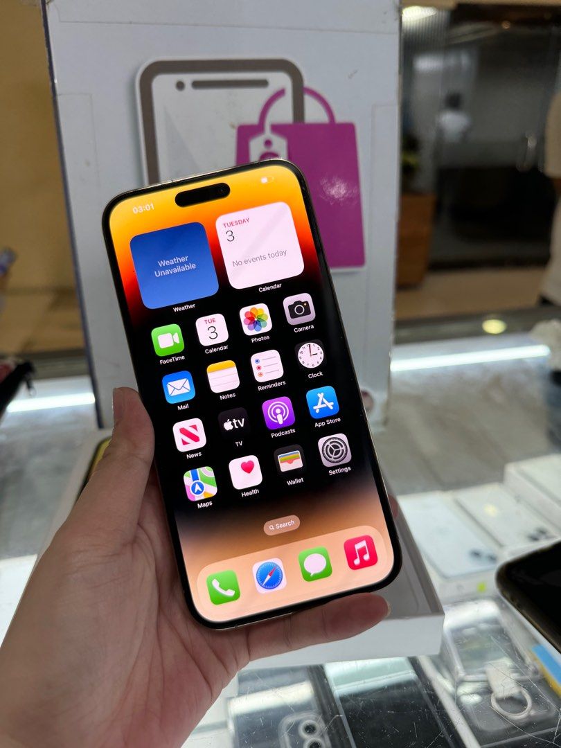 iphone 14 pro max 128gb 2ndhand (Category: iPhone 14 Series) located in Cainta. Submitted by vine_gadget_shop (Listing ID 1339791713, Image 3). Description: iphone 14 pro max 128gb 2ndhand ntc variant factory unlock with box and cord replaced pick up store greenhills shopping center we accept trade in we accepy credit card and ggives installment we do cod and door to door we ship nationwide for fast transaction call 09277368323 look for vine visi