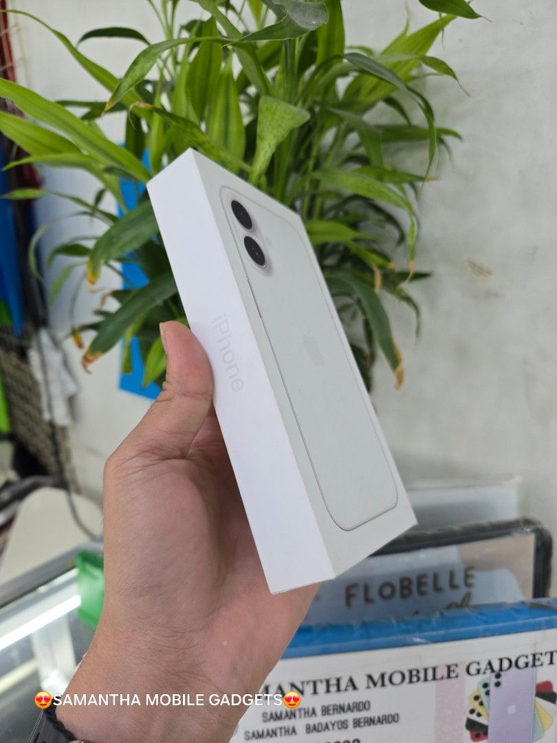 Iphone 16 256gb HK Variant Dual Sim (Category: iPhone 16 Series) located in Manila. Submitted by lenweltong05295 (Listing ID 1339789535, Image 3). Description: Iphone 16 256gb HK Variant Dual Sim Brandnew Sealed with Warrantty Onhand Stock.