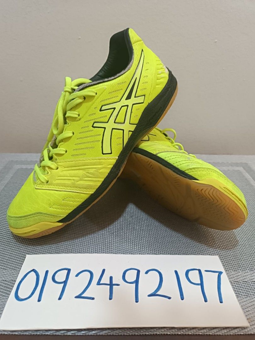 Kasut futsal asics discount