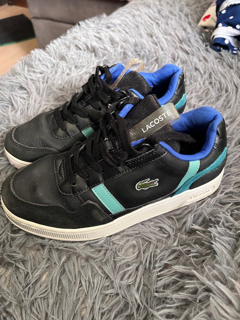 Lacoste t clip womens (Category: Sneakers) located in Quezon City. Submitted by charddaddy (Listing ID 1339911715, Image 2). Description: Lacoste t clip Size 6 womens Excellent condition No box 1899+sf.