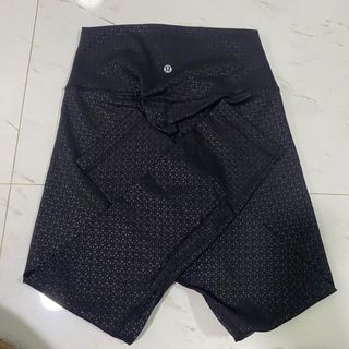 (Category: ) located in . Submitted by kopitiamcloset (Listing ID 1339852408, Image 1). Description: .