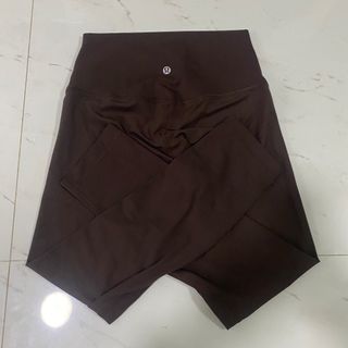 (Category: ) located in . Submitted by kopitiamcloset (Listing ID 1339857282, Image 1). Description: .