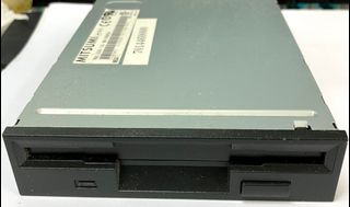 （分類：）位於 。 由 optimizr6502 提交（商品編號 1339774412，圖片 1）。簡介： 。