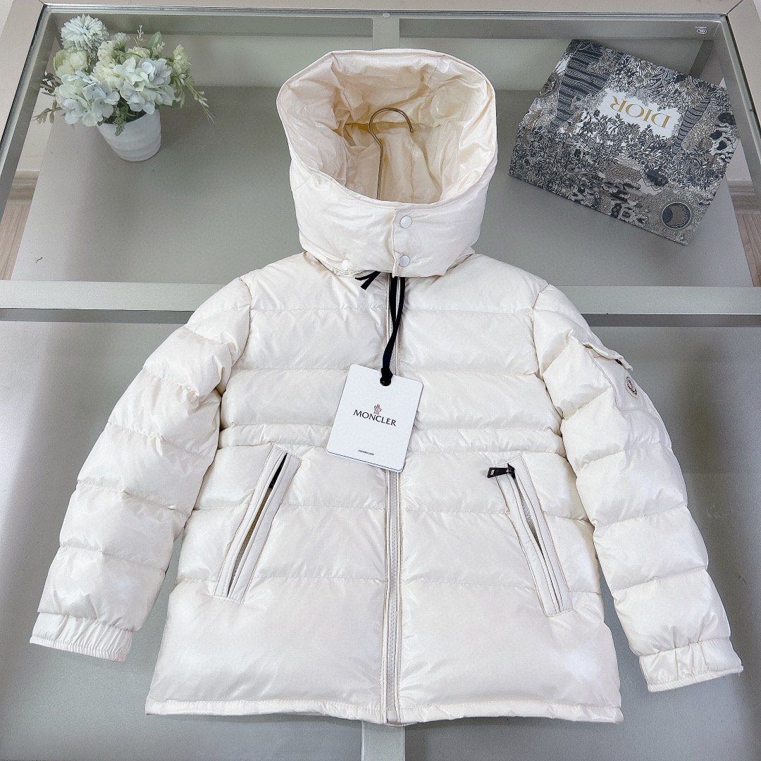Moncler kids boy girl 110 160cm rice white black down Jacket skiing Carousell