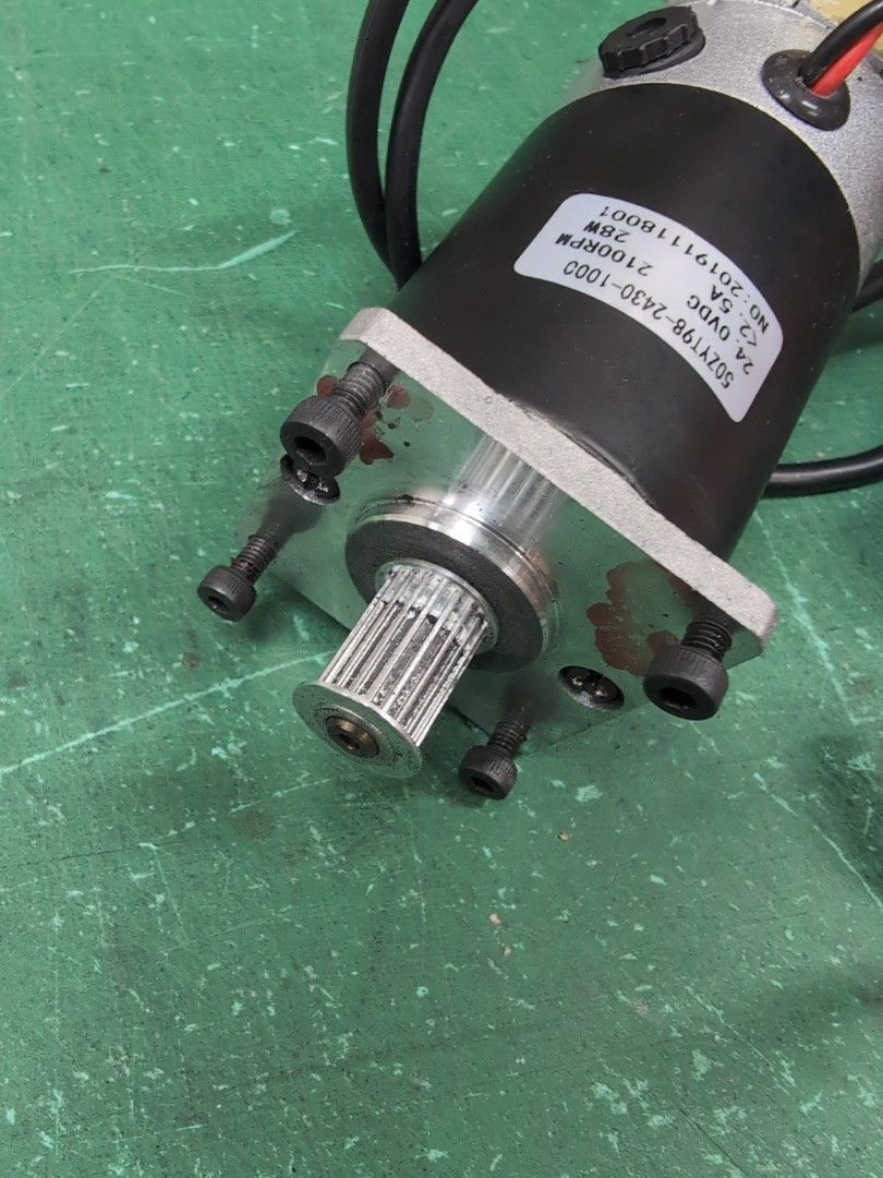 Motor for plotter (Category: Everything Else) located in Singapore. Submitted by sebaschew764547 (Listing ID 1339835581, Image 2). Description: Selling good condition Motor plotter. Selling as a pair. Price stated is 2 pieces.