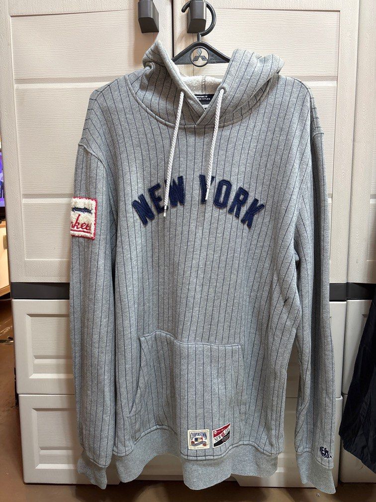 New Era Hoodie Jacket (Category: Coats, Jackets and Outerwear) located in Pasig City. Submitted by ez_declutterz (Listing ID 1339756154, Image 1). Description: Still in excellent condition. Barely used. Just stored. Medium on Tag. No flaws. Fits medium to large body frame. For reference owner is 5’7”, 70kg.