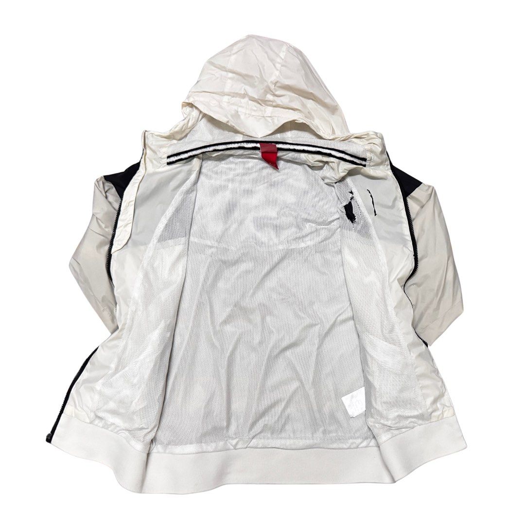 Nike Windrunner Tricolor