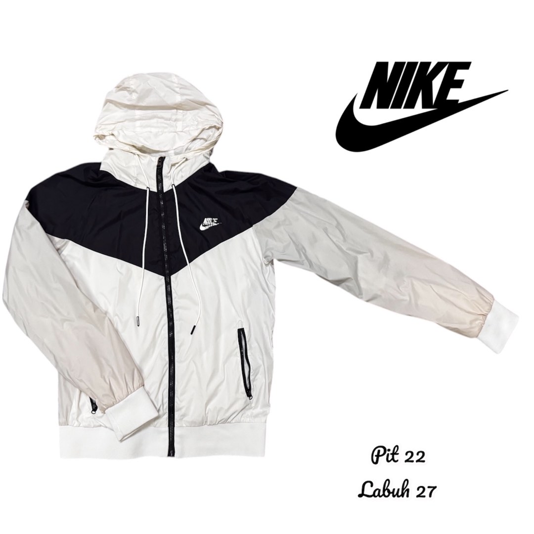 Nike Windrunner Tricolor