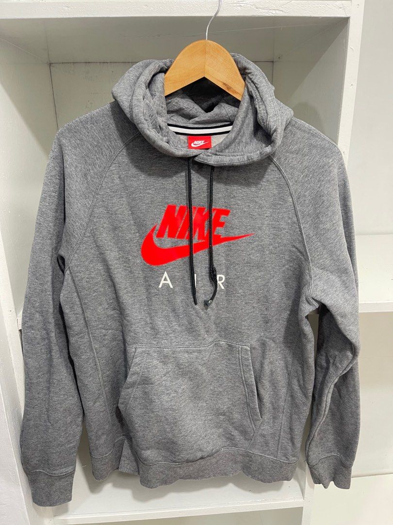 Pre loved- ORIGINAL NIKE AIR PULL OVER HOODIE (Category: Coats, Jackets and Outerwear) located in Naga. Submitted by hazueeee (Listing ID 1339817465, Image 2). Description: Open for bargain 🚚J&T delivery Mode of payment: GCASH For more pics and info, dm me! Reminder: the size indicated may or may not be accurate so dm me if interested. .