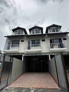Quezon City Townhouses Collection item 2