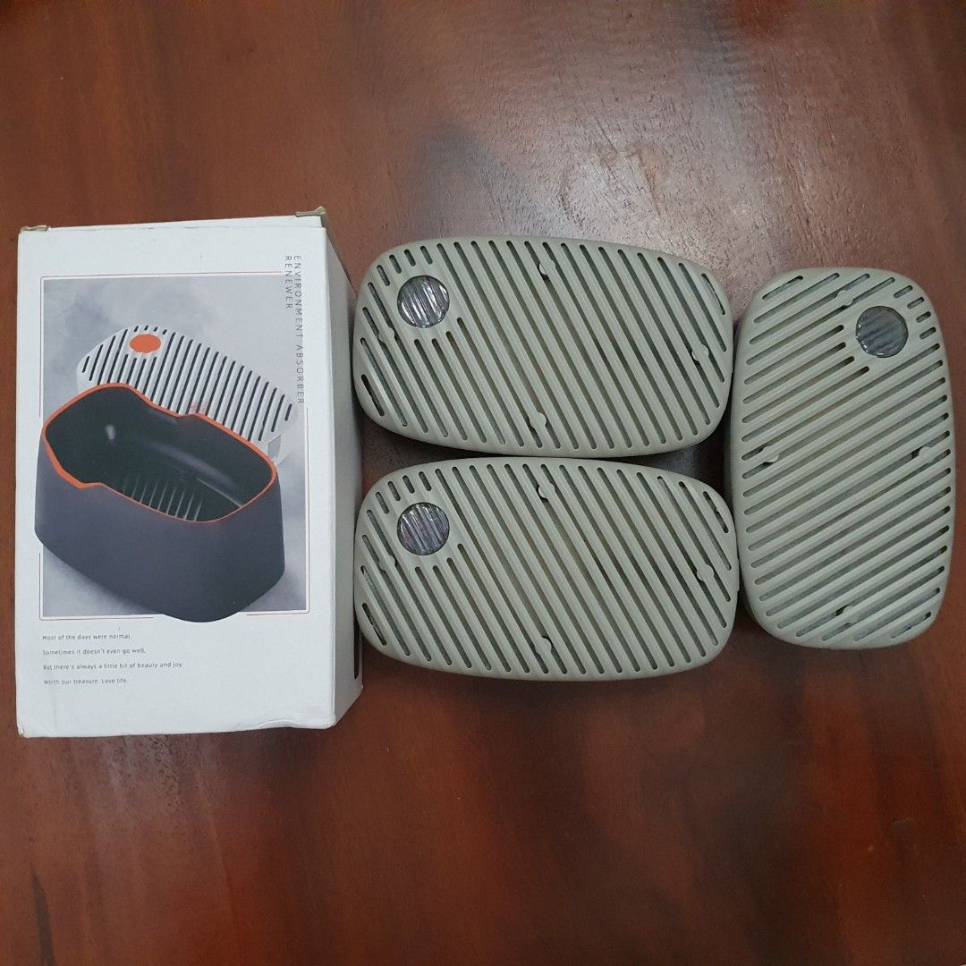 Reusable Dehumidifier Air Absorber (Category: Cleaning Tools & Supplies) located in Paranaque City. Submitted by cobien (Listing ID 1339915381, Image 1). Description: bought in oran ge app for 1.3k. selling for 1k..