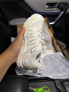 (Kategori: ) berada di . Dikirim oleh thriftkuu__ (ID iklan 1339708576, Gambar 1). Deskripsi: .