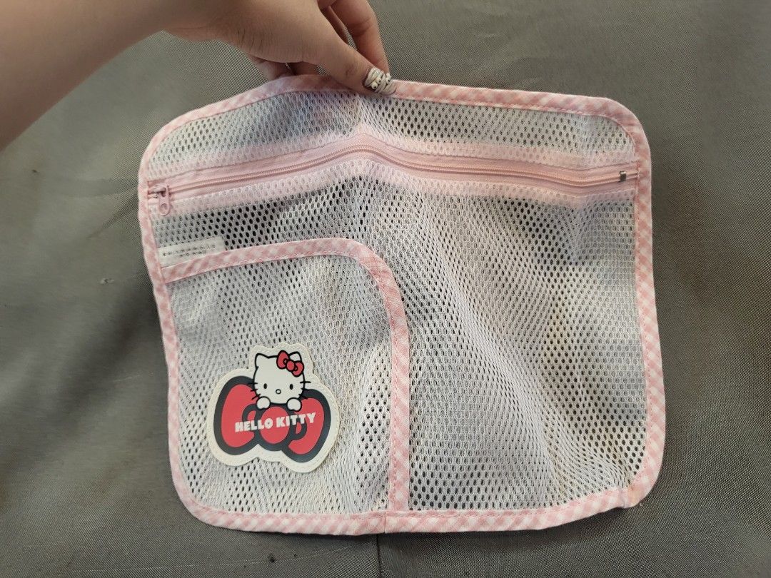 Sanrio Hello Kitty Laundry Net Bag (Category: Laundry Baskets) located in San Fernando. Submitted by jpmarketplace2023 (Listing ID 1339894336, Image 1). Description: 💚 All items are authentic from Japan. 💛 MOP: GCash (❌️ GCash Protect) 🩵 MOD: LBC only (❌️ S. Checkout, COD, COP) 💙 Meet-up: Vista Mall, San Fernando, Pampanga 💜 All items are on-hand. 🧡 First to pay gets the item first. ❤️ Breakable items are packed with care and caution. Selle