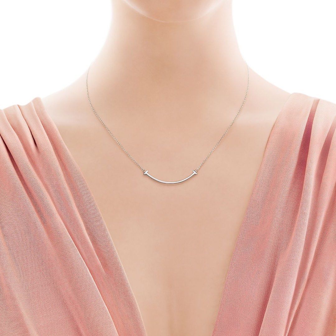 T smile pendant online