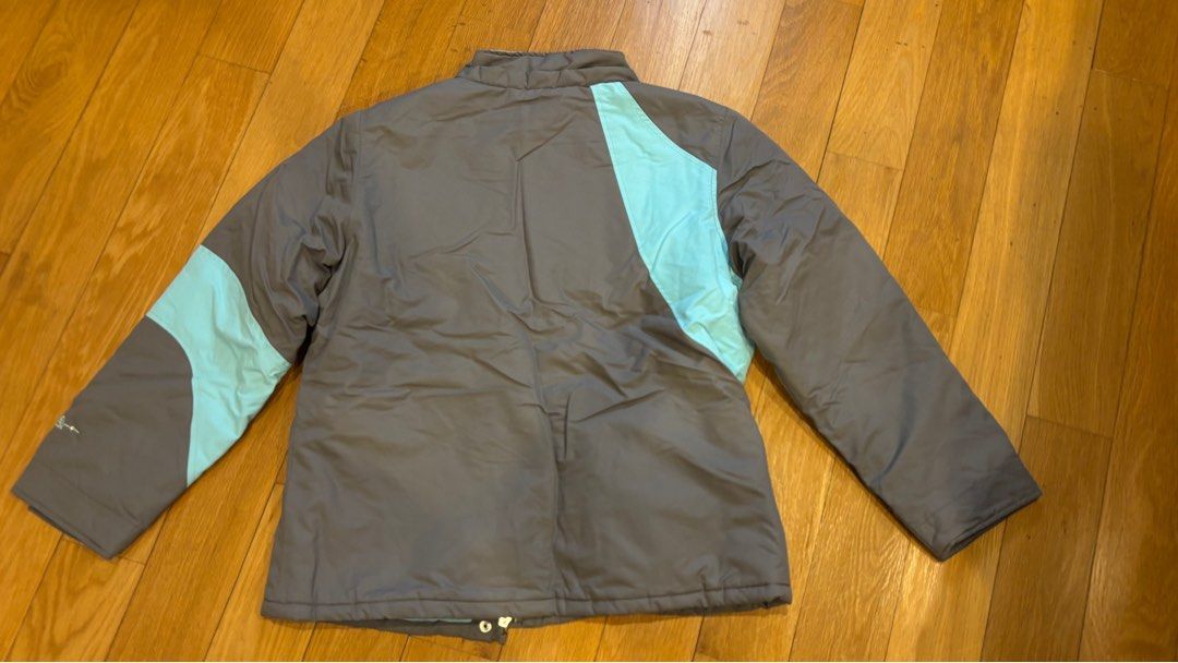 Winter Jacket (Category: Coats, Jackets and Outerwear) located in Petaling Jaya. Submitted by spchan (Listing ID 1339771705, Image 2). Description: Sporty winter jacket. Versatile. Detachable Inner layer for colder climate. Comfortable and durable. Water resistant. Good buy. Cant find this brand in Malaysia. .