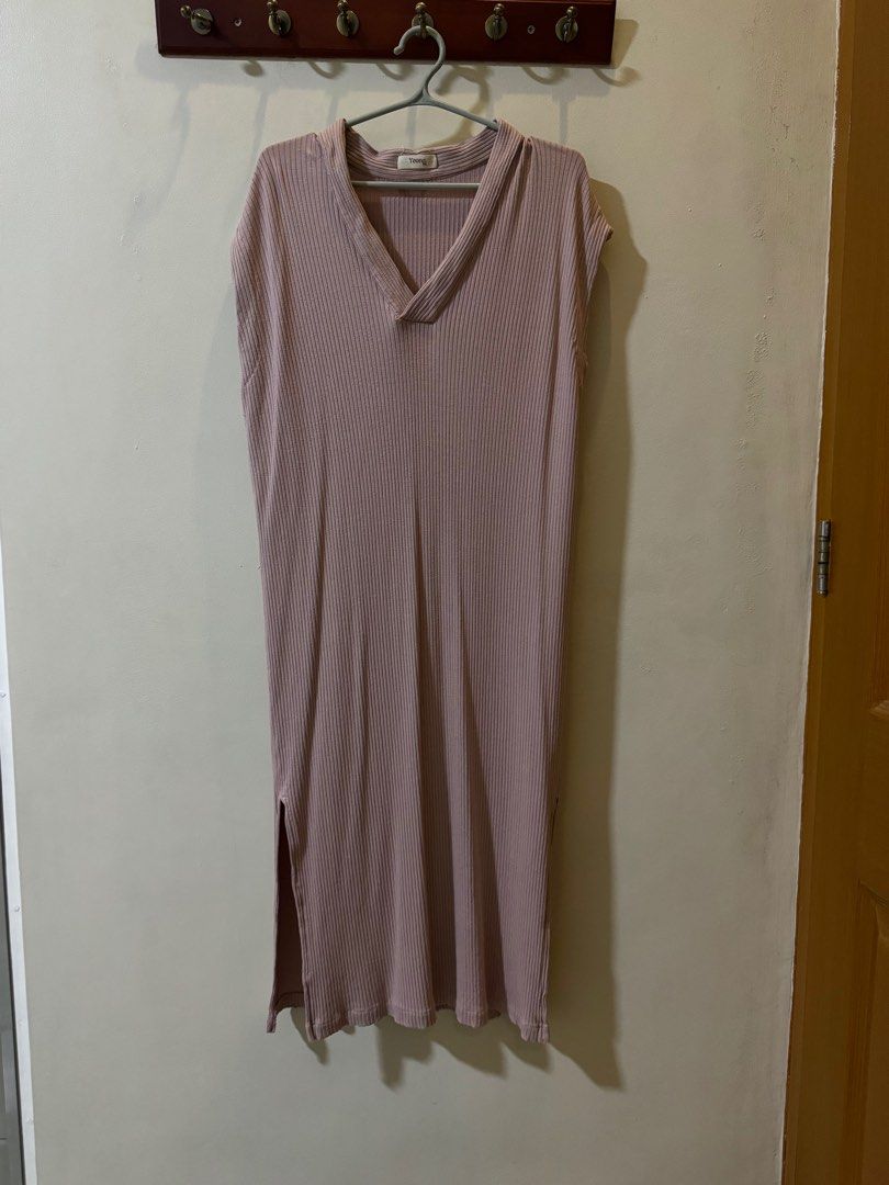 Beach cover-up in blush (Category: Dresses) located in Bulacan. Submitted by findingtreasuresph (Listing ID 1340039474, Image 1). Description: Bought this from yeona clothing.