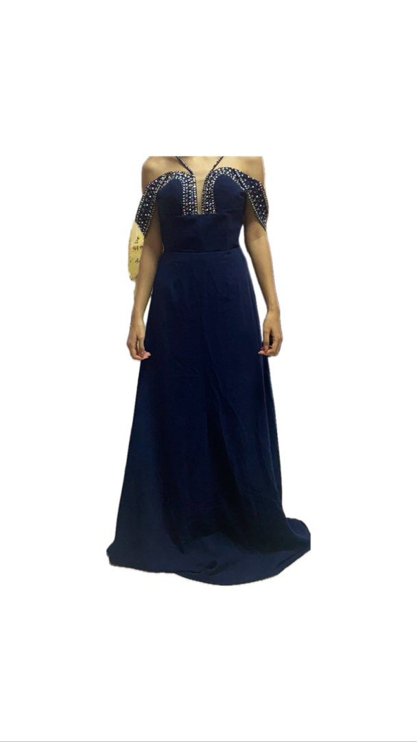 For Rent: Blue Gown (Category: Evening dresses & gowns) located in Caloocan City. Submitted by j.declutter (Listing ID 1340058749, Image 2). Description: Used once. Fits: 27-28 inch waist 5’ 4” height .