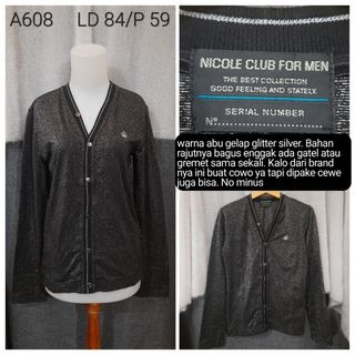 (Kategori: ) berada di . Dikirim oleh halfofthreecollection (ID iklan 1340017306, Gambar 1). Deskripsi: .