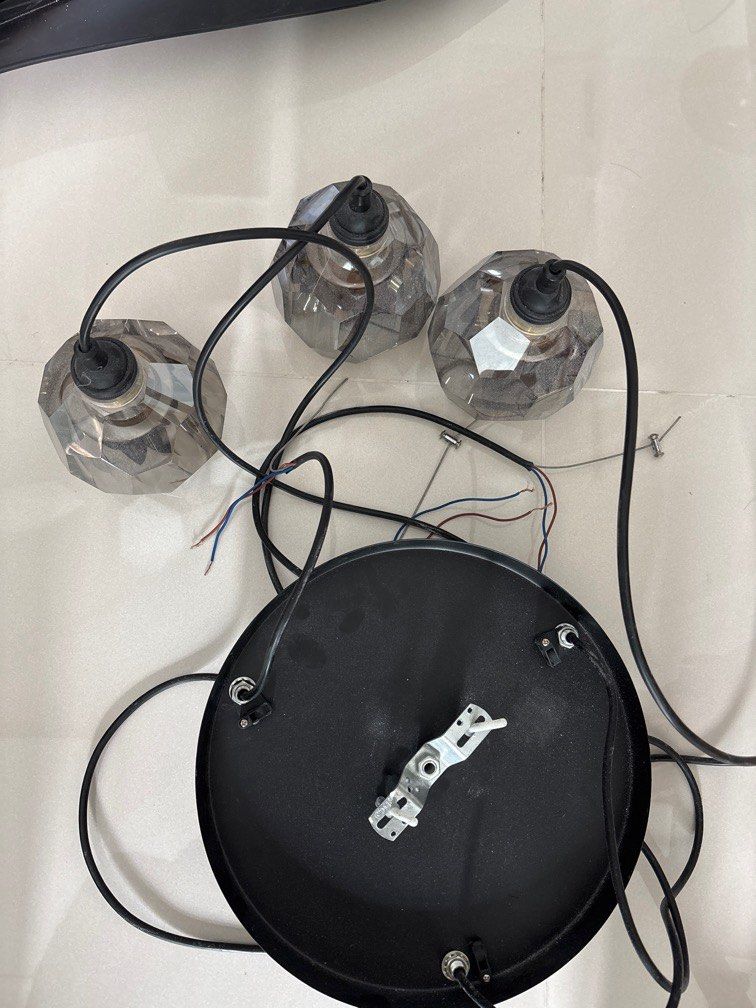 Ceiling light (Category: Lighting) located in Singapore. Submitted by gainas (Listing ID 1339943879, Image 2). Description: Dining light, with 3 heavy glass balls. Selling because of change of renovation style.
