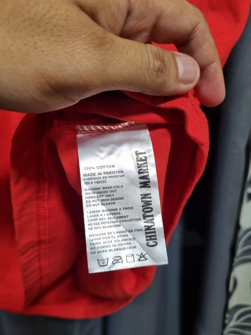 Chinatown Market Shirt (Category: Tshirts & Polo Shirts ) located in Cagayan de Oro. Submitted by budgetblokesph (Listing ID 1339962190, Image 3). Description: Chinatown Market Tee M on tag 20.5/29 10/10 Bnew condition with hangtag PM 📩.