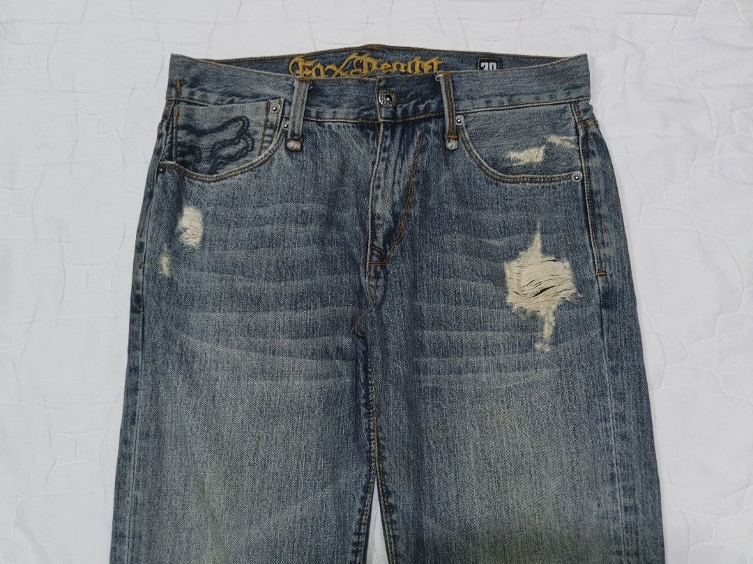 Fox Throttle Denim Jeans (Category: Jeans) located in Manila. Submitted by own.desire (Listing ID 1340040000, Image 2). Description: Fox Throttle Denim Jeans Size on tag: 30 *Size on tape Waist: 32" Length: 41" Flaws: none Price: 480.