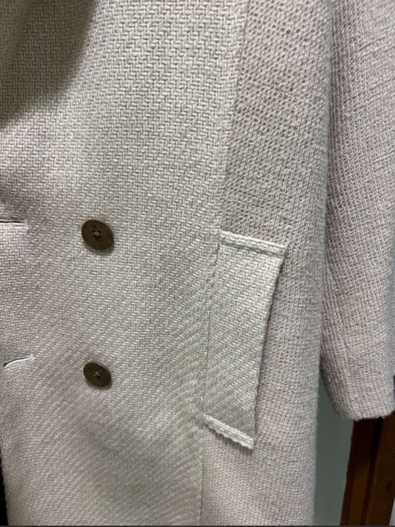 Initial （分類：外套及戶外衣服）位於 Hong Kong。 由 constancechow88 提交（商品編號 1339974038，圖片 3）。簡介： 160/80A。
