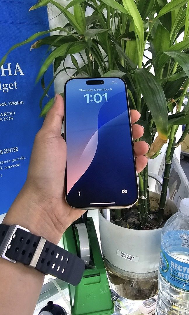 Iphone 16 Pro 256gb HK Variant Dual Sim (Category: iPhone 16 Series) located in Quezon City. Submitted by samanthaga21954 (Listing ID 1339987419, Image 2). Description: Iphone 16 Pro 256gb HK Variant Dual Sim Secondhand Charger Included Onhand Stock.