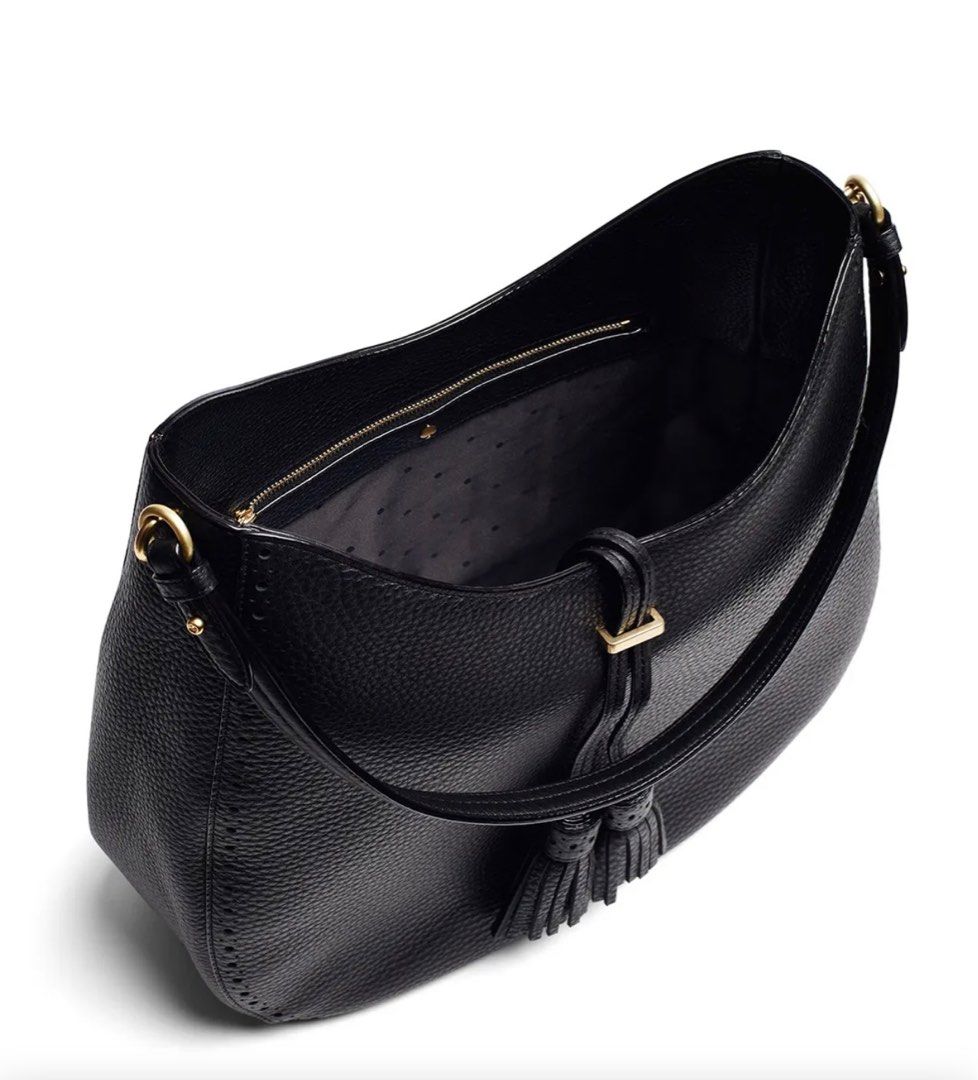 Kate Spade James Street Mason Bag (Category: Shoulder Bags) located in Quezon City. Submitted by shainati (Listing ID 1340066253, Image 3). Description: Used twice only. Super ganda ng leather at sa personal. Luxe feel. It will look better pag nagkalaman yung bag. RFS: too many bags, hindi nagagamit..