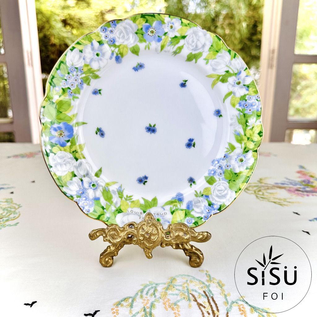 Louis Pitaud Green & White Floral Side Plate (Category: Dinnerware & Cutlery) located in Zamboanga. Submitted by sisufoi (Listing ID 1340047926, Image 3). Description: Add a touch of elegance to your table with this Louis Pitaud Green & White Floral Side Plate. Featuring delicate white and blue flowers and a gleaming gold-rimmed finish, it’s the perfect appetizer plate to elevate your dining experience. A piece that truly shines in every setting!